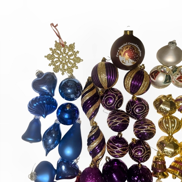 Christmas Tree Ornaments - Picture 3 of 8